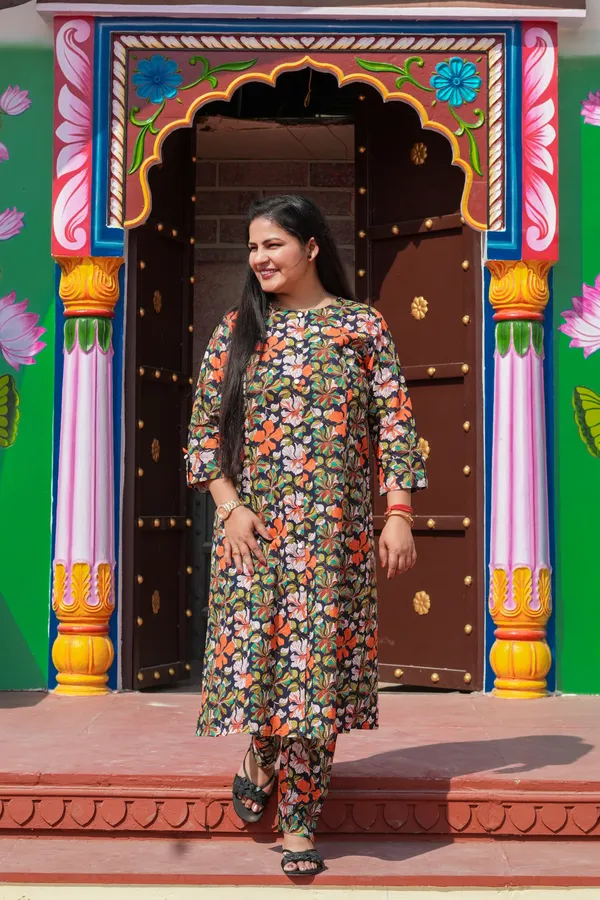 Black_Pink_Cotton_Premium_&_Elegant_Kurta_&_Pant_Set_For_Women
