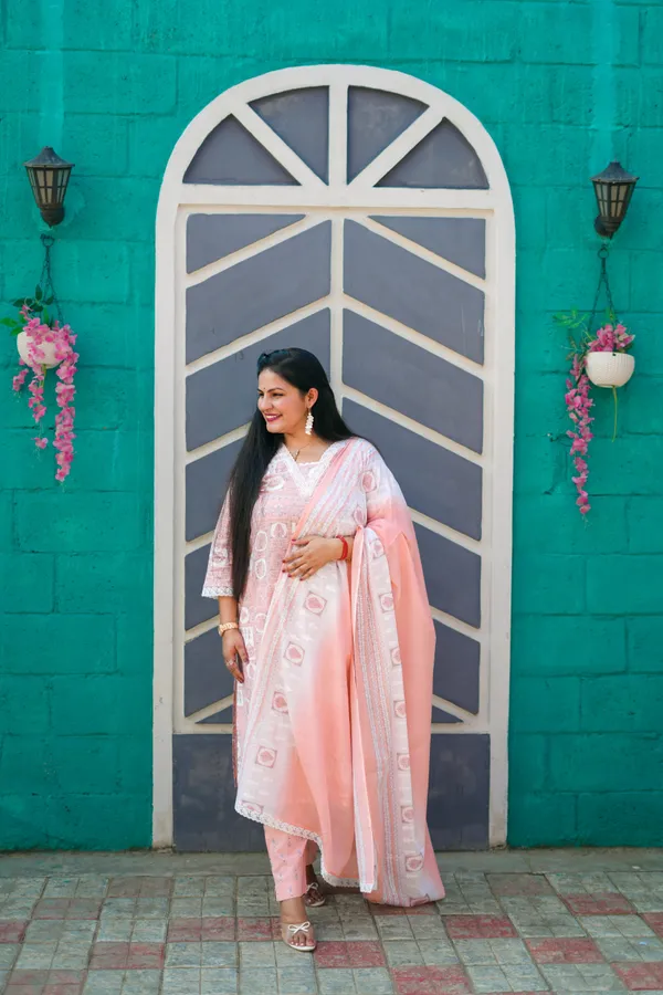 Peach_Cotton_Premium_&_Elegant_Kurta_&_Pant_Set_For_Women
