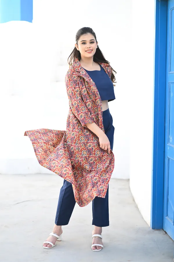 Maroon_Cotton_Premium_&_Elegant_Shrug_For_Women