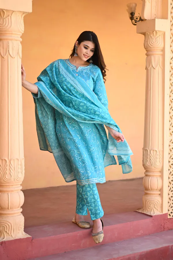 Ferozi_Cotton_Premium_&_Elegant_Kurta_&_Pant_Set_For_Women