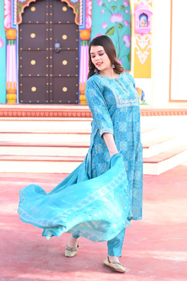 Ferozi_Muslin_Premium_&_Elegant_Kurta_&_Pant_Set_For_Women