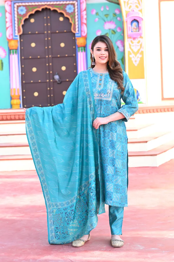Ferozi_Muslin_Premium_&_Elegant_Kurta_&_Pant_Set_For_Women