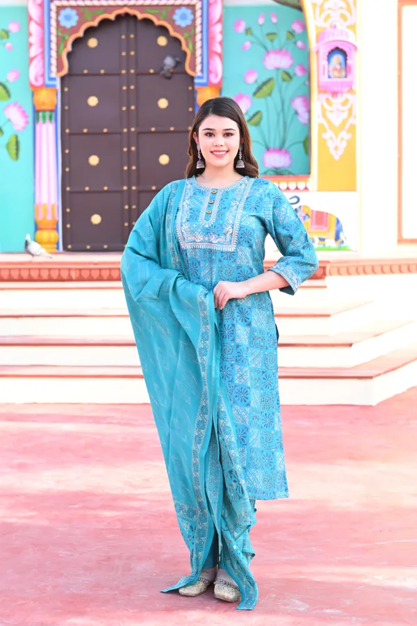 Ferozi_Muslin_Premium_&_Elegant_Kurta_&_Pant_Set_For_Women