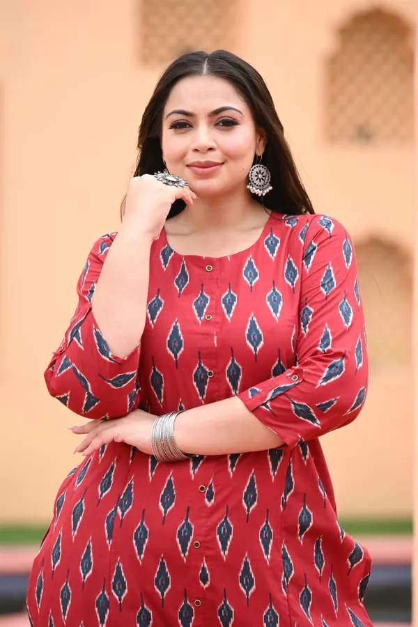 Maroon_Cotton_Premium_&_Elegant_Kurta_For_Women