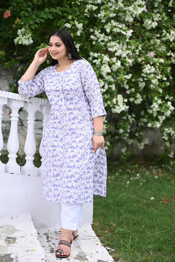 Lavender_Cotton_Premium_&_Elegant_Kurta_For_Women