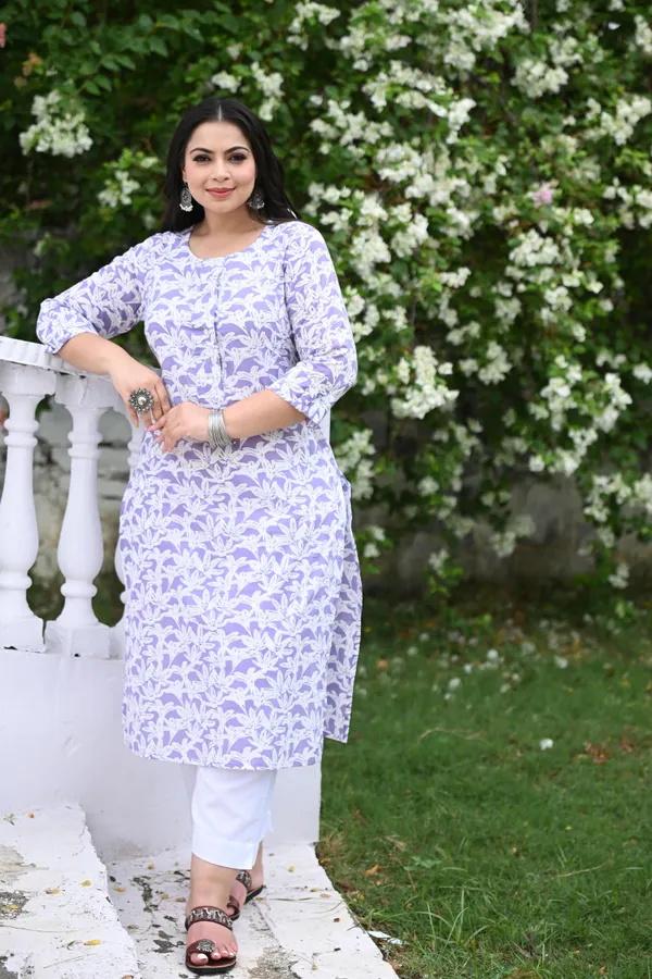 Lavender_Cotton_Premium_&_Elegant_Kurta_For_Women