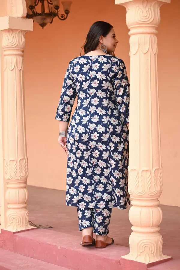 Navy_Blue_Cotton_Premium_&_Elegant_Kurta_For_Women