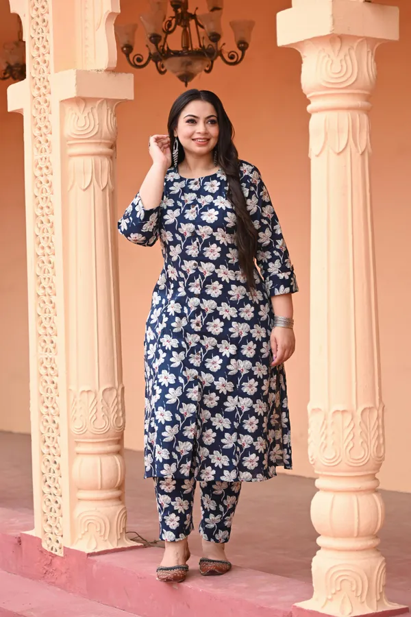 Navy_Blue_Cotton_Premium_&_Elegant_Kurta_For_Women