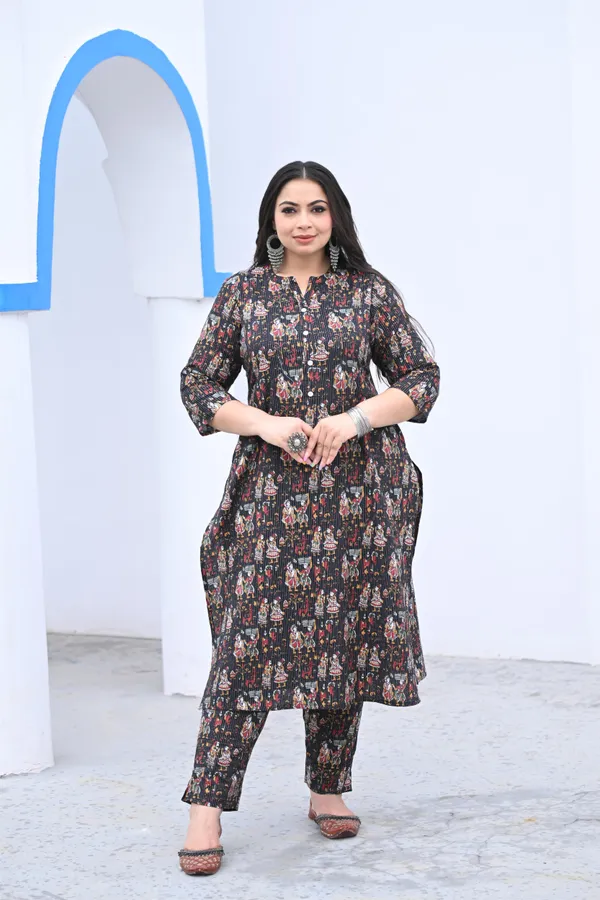 Black_Katha_Cotton_Premium_&_Elegant_Kurta_&_Pant_Set_For_Women