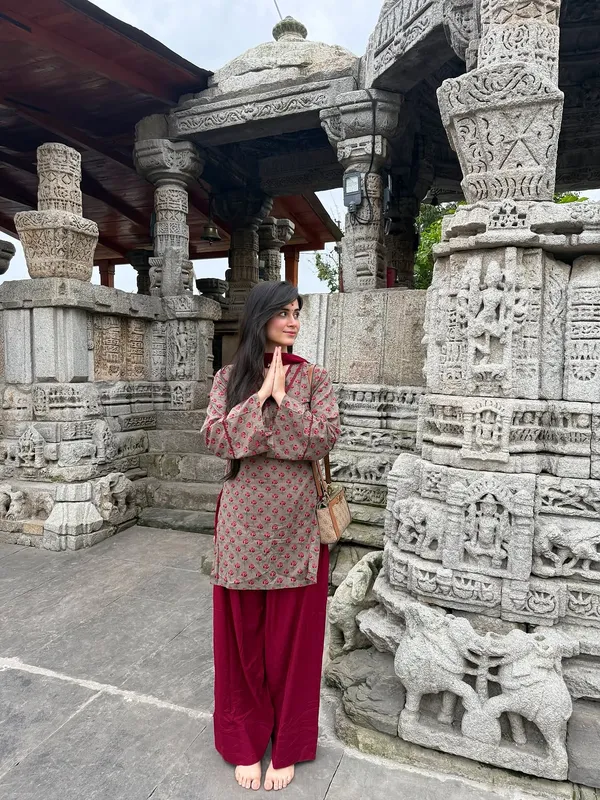 Desi_Biba_Farshi_Set