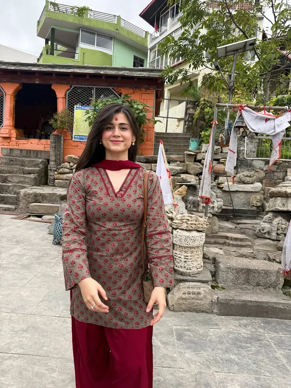 Desi_Biba_Farshi_Set