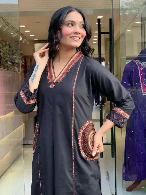 Rajasthani_Ethnic_Black_Kurta_Set