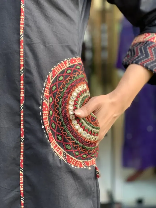 Rajasthani_Ethnic_Black_Kurta_Set