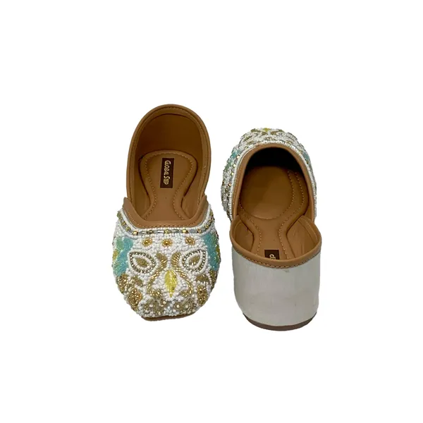 White_Vegan_Leather_Premium_&_Elegant_Flats_For_Women