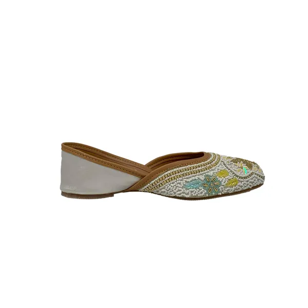 White_Vegan_Leather_Premium_&_Elegant_Flats_For_Women