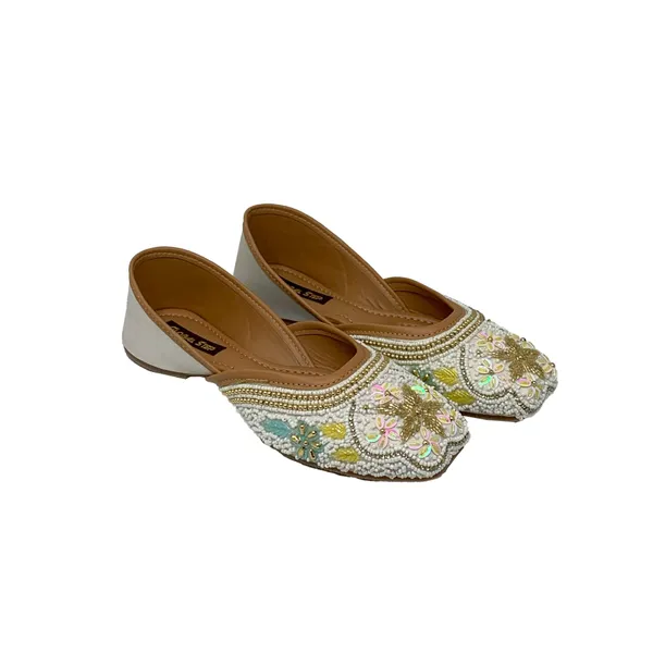 White_Vegan_Leather_Premium_&_Elegant_Flats_For_Women