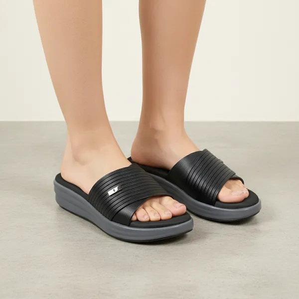 Black_Vegan_Leather_Premium_&_Elegant_Slippers_For_Women