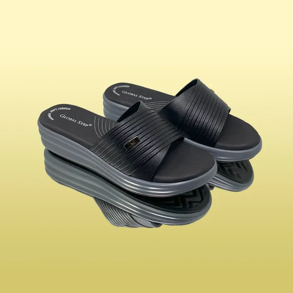 Black_Vegan_Leather_Premium_&_Elegant_Slippers_For_Women
