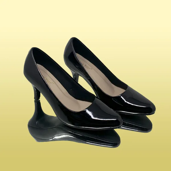 Black_Vegan_Leather_Premium_&_Elegant_Heels_For_Women