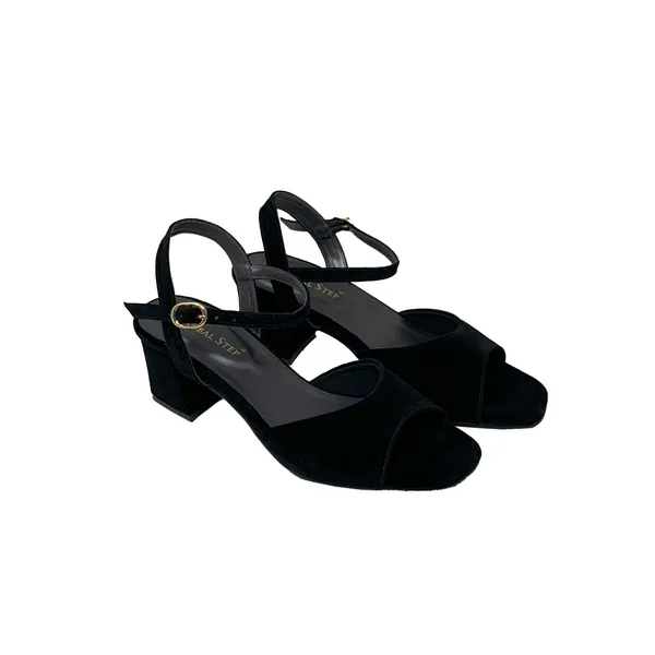 Black_Velvet_Upper_Premium_&_Elegant_Heels_For_Women