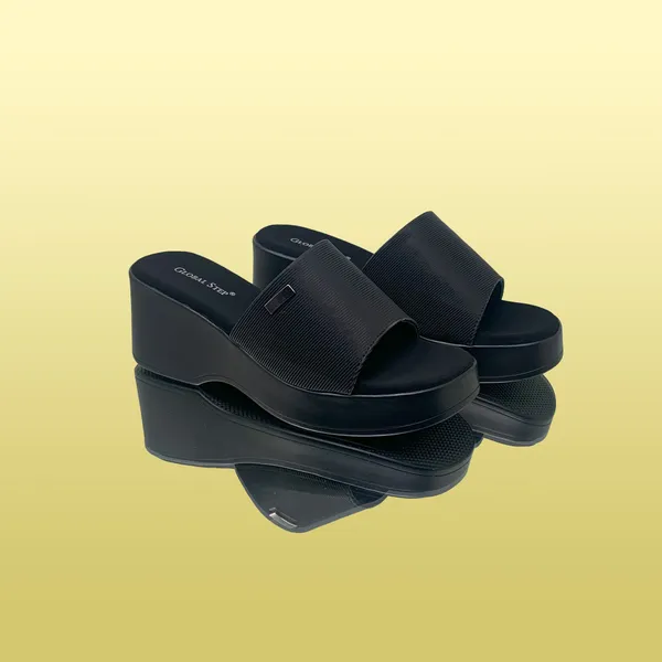 Black_Vegan_Leather_Premium_&_Elegant_Slippers_For_Women