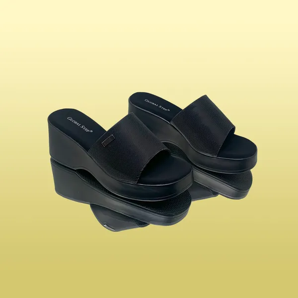 Black_Vegan_Leather_Premium_&_Elegant_Slippers_For_Women