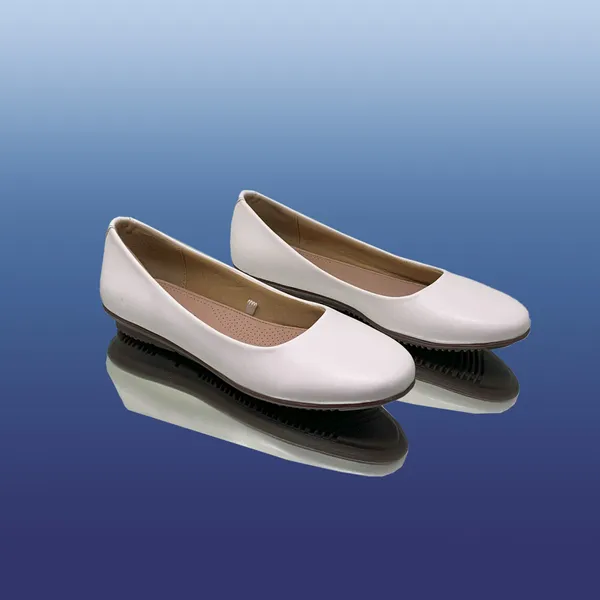 White_Vegan_Leather_Premium_&_Elegant_Flats_For_Women