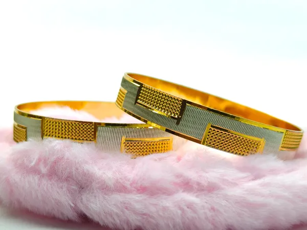Set_of_2_Sona_Bold_Geometric_Dual_Tone_Anti_Tarnish_Kada_Bangle