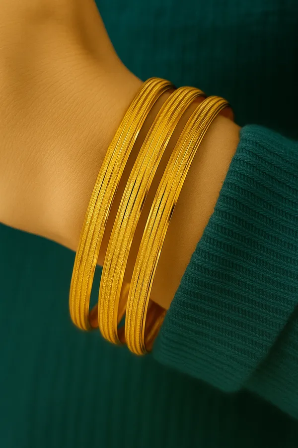 Set_of_4_Suhani_Glossy_Antique_Golden_Finish_Anti_Tarnish_Bangle
