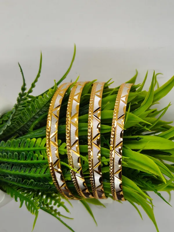 Set_of_4_Divya_Classic_Dual_Tone_Anti_Tarnish_Bangle