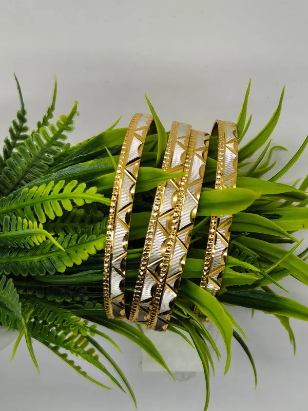 Set_of_4_Divya_Classic_Dual_Tone_Anti_Tarnish_Bangle