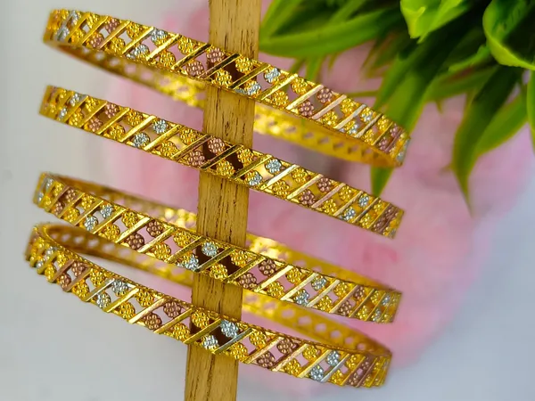 Set_of_4_Hema_Tri_Tone_Floral_Anti_Tarnish_Bangle