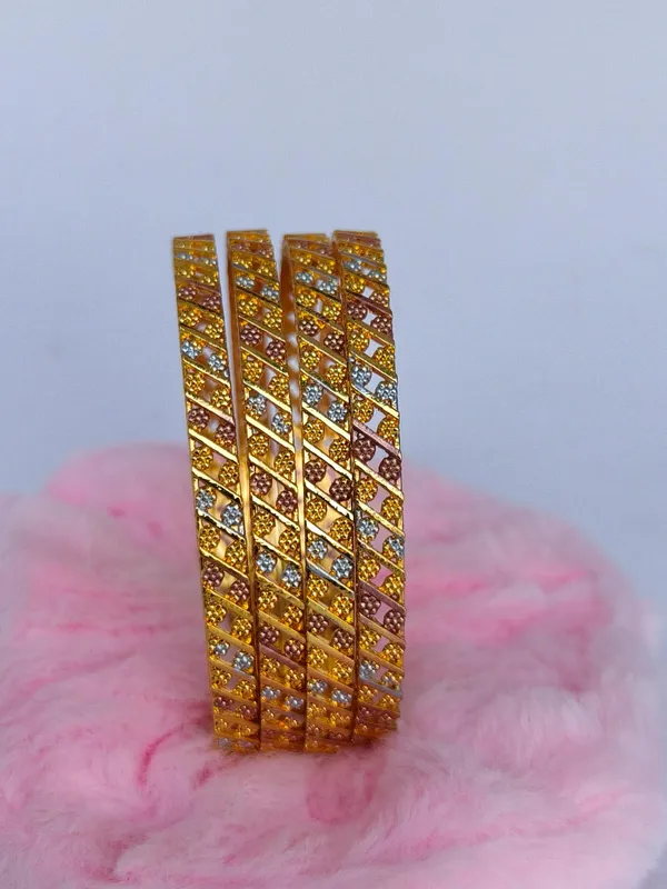 Set_of_4_Hema_Tri_Tone_Floral_Anti_Tarnish_Bangle