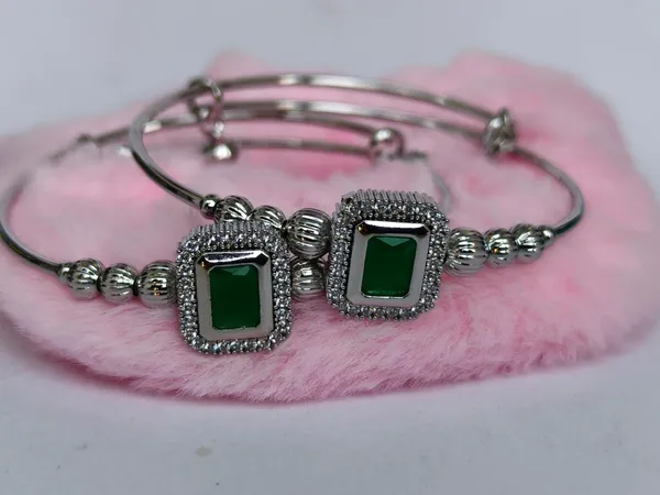Chaya_Silver_Plated_Anti_Tarnish_Green_Ruby_Bracelet