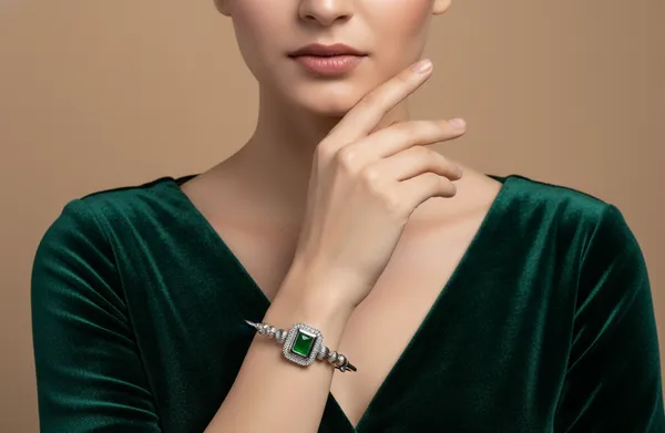 Chaya_Silver_Plated_Anti_Tarnish_Green_Ruby_Bracelet