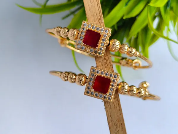 Vanya_Gold_Plated_Anti_Tarnish_Ruby_Bracelet