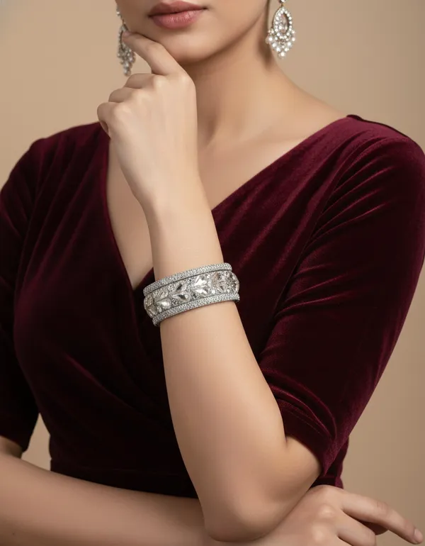Set_of_6_Gunjan_Silver_Plated_American_Diamond_Bridal_Chuda