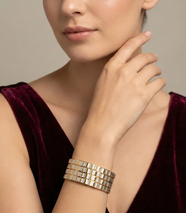 Aarohi_Bangle_|_Golden_Mirror_Stone_Kada_|_Set_of_4