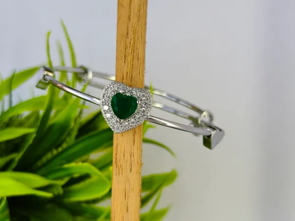 Valantine_Silver_Plated_Anti_Tarnish_Green_Heart_Bracelet