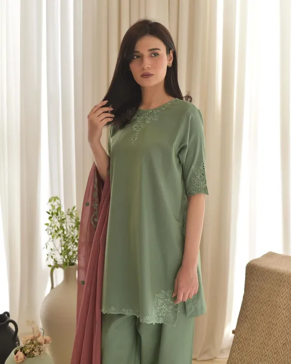 Green_French_Crepe_Salwar_Suit_For_Women