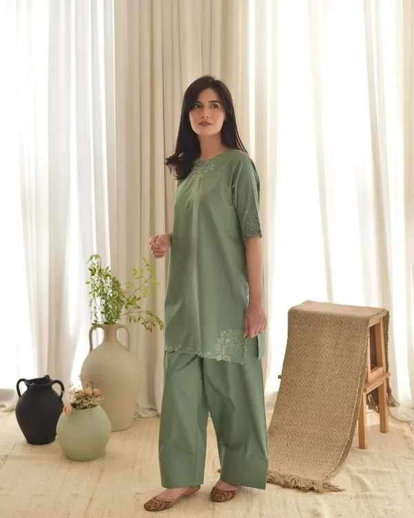 Green_French_Crepe_Salwar_Suit_For_Women