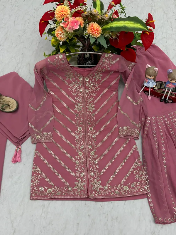 Pink_Cotton_Sharara_Suit_For_Women