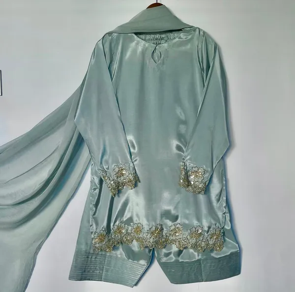 Light_Green_Silk_Cotton_Salwar_Suit_For_Women
