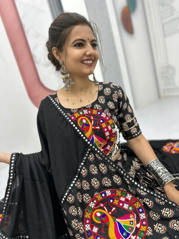 Black_Cotton_Lehenga_Choli_For_Women