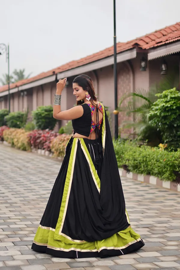Black_&_Green_Cotton_Lehenga_Choli_For_Women
