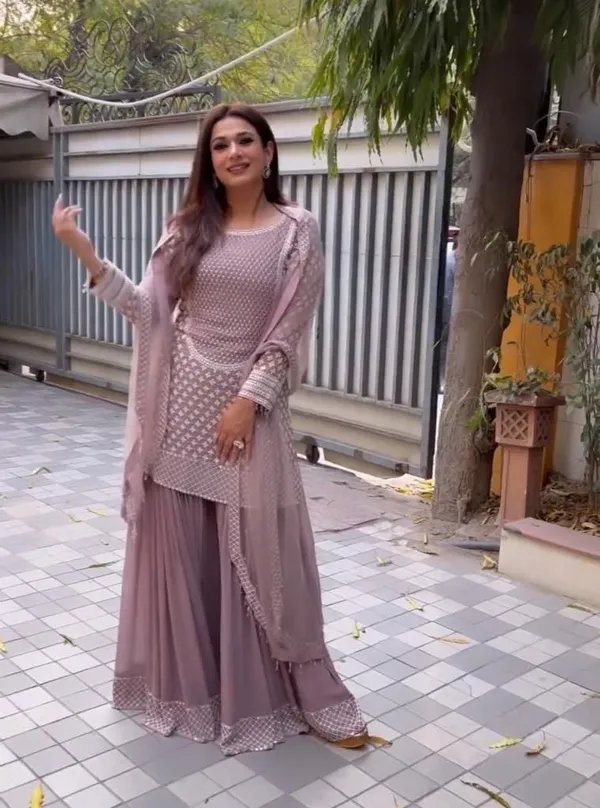 Light_Pink_Faux-Fur_Sharara_Suit_For_Women