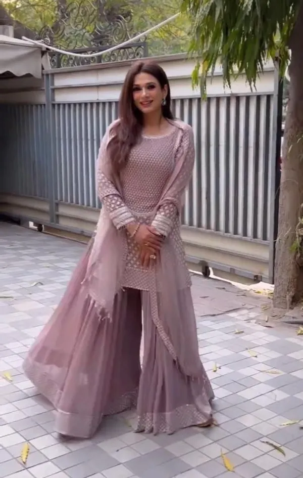 Light_Pink_Faux-Fur_Sharara_Suit_For_Women