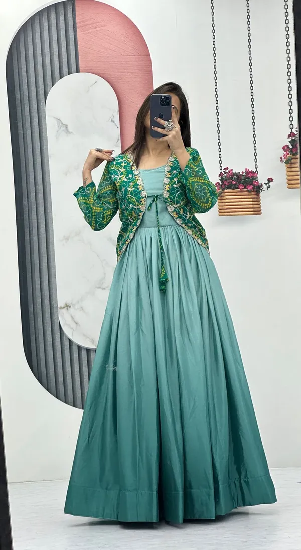 Green_Cotton_Gown_For_Women