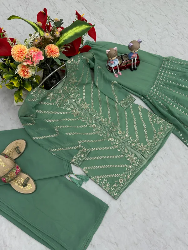 Green_Faux-Fur_Sharara_Suit_For_Women