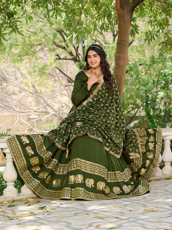 Green_&_Red_Silk_Gown_For_Women